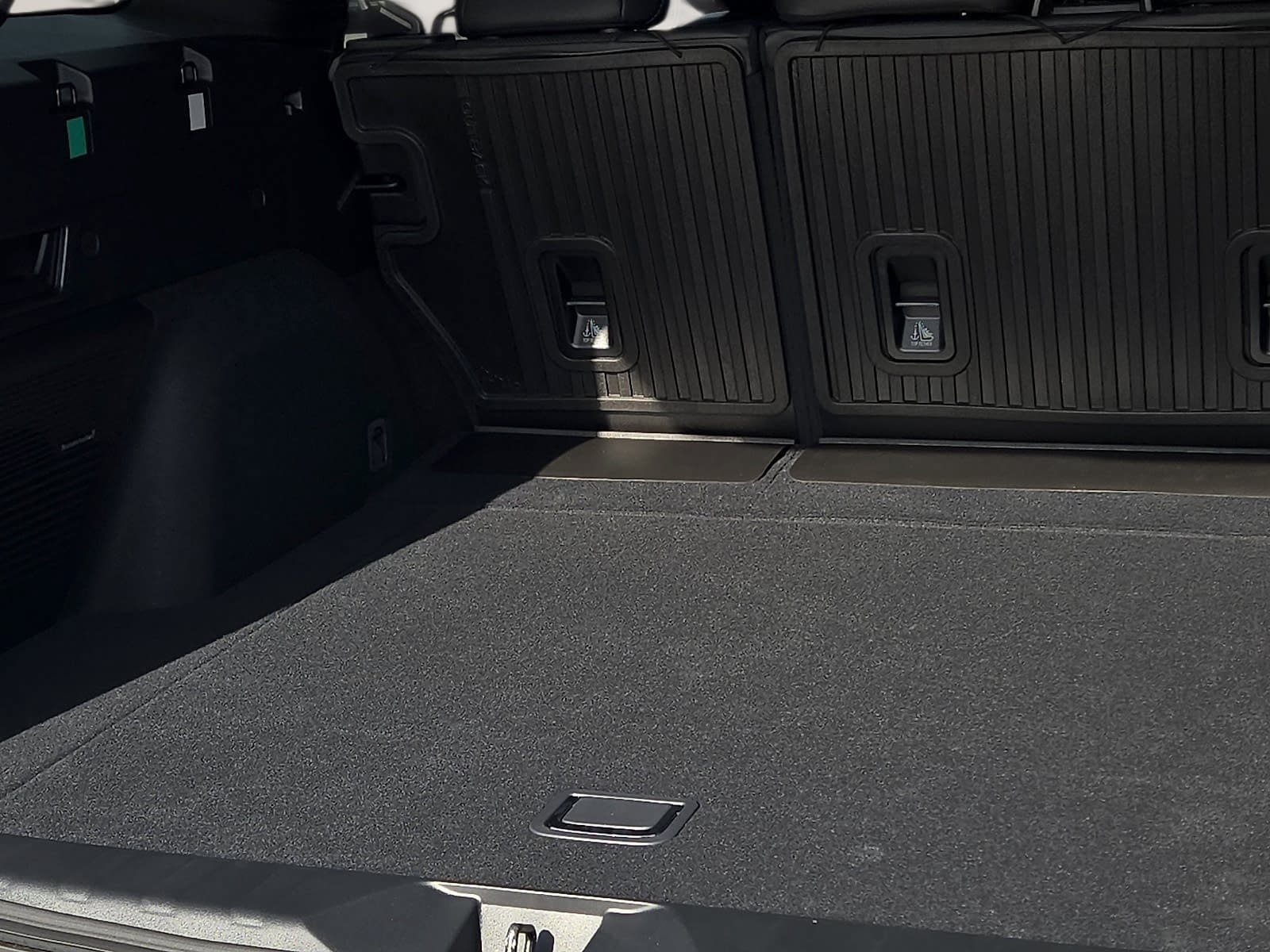 New 2026 Subaru Outback Limited AWD/4WD image 9