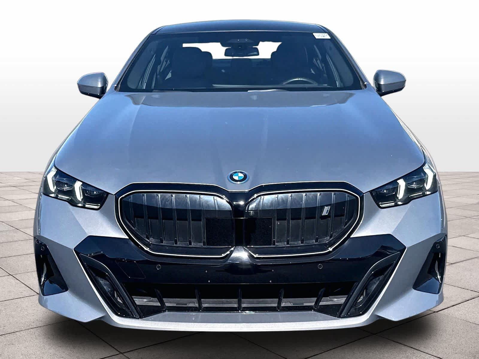Used 2025 BMW i5 M60 w/ Executive Package AWD/4WD image 2