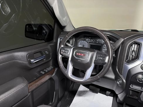 Used 2020 GMC Sierra 1500 Elevation RWD image 18