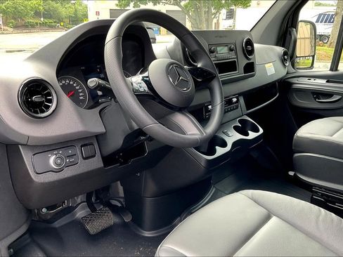 New 2025 Mercedes-Benz Sprinter 3500 image 5