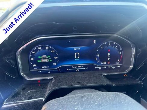 Used 2023 Chevrolet Silverado 1500 RST w/ Redline Edition AWD/4WD image 9
