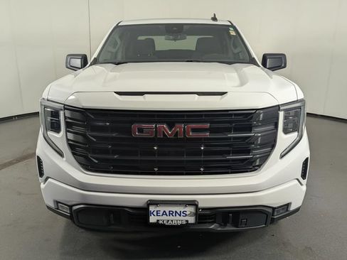Used 2024 GMC Sierra 1500 Elevation AWD/4WD image 3