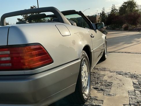 Used 1990 Mercedes-Benz 500 SL image 14
