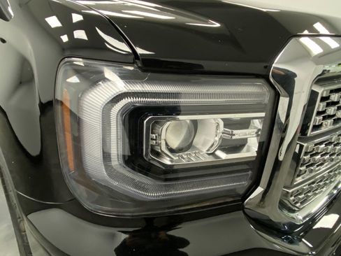 Used 2017 GMC Sierra 1500 Denali image 10