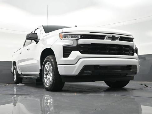 Used 2023 Chevrolet Silverado 1500 RST image 32