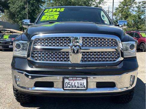 Used 2017 RAM 1500 Laramie w/ Convenience Group AWD/4WD image 2