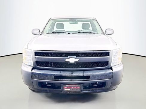 Used 2013 Chevrolet Silverado 1500 W/T AWD/4WD image 4