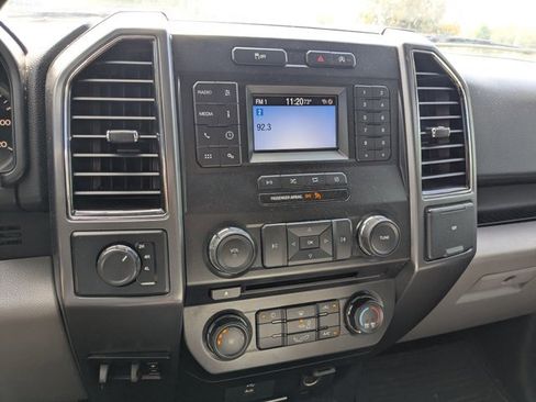 Used 2018 Ford F150 XLT image 9