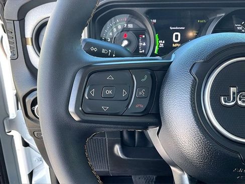 Used 2024 Jeep Wrangler Unlimited w/ Convenience Group image 16