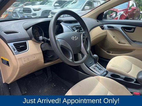 Used 2013 Hyundai Elantra GLS FWD image 9