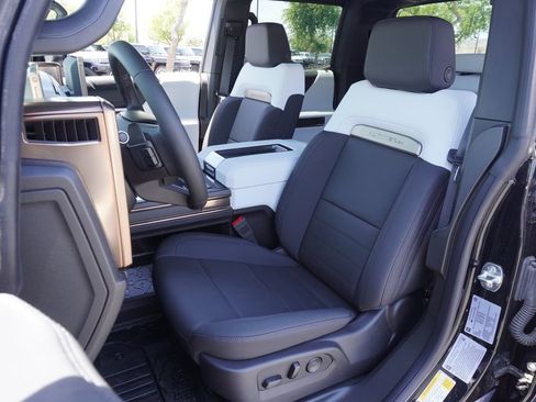 New 2025 GMC Hummer EV 3X image 13