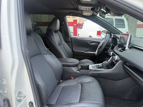 Used 2022 Toyota RAV4 XSE AWD/4WD image 31