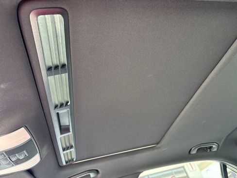 Used 2014 Mercedes-Benz E 250 BlueTEC Sedan image 44