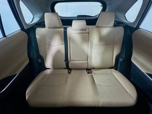 Certified 2025 Toyota RAV4 LE AWD/4WD image 29