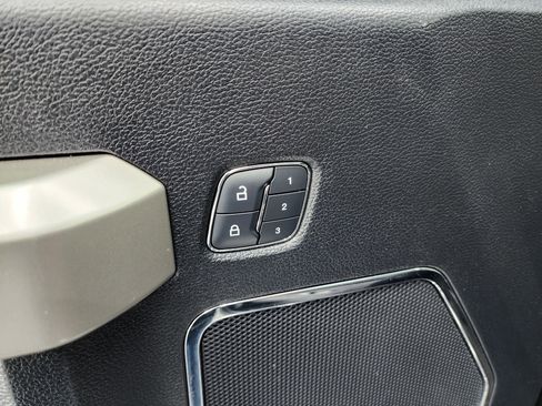 Used 2017 Ford F350 Lariat w/ Lariat Ultimate Package image 45