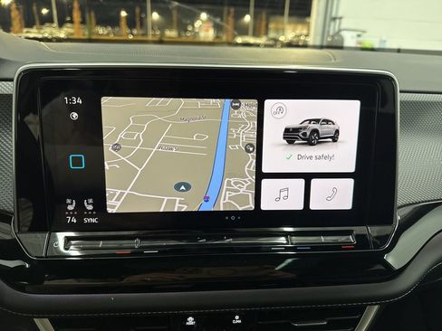 New 2026 Volkswagen Atlas Cross Sport SEL R-Line image 40