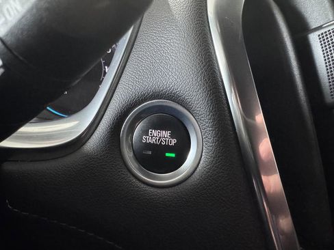 Certified 2023 Chevrolet Traverse LT image 21