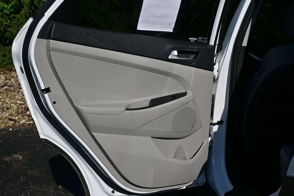 Used 2020 Hyundai Tucson Value FWD image 17