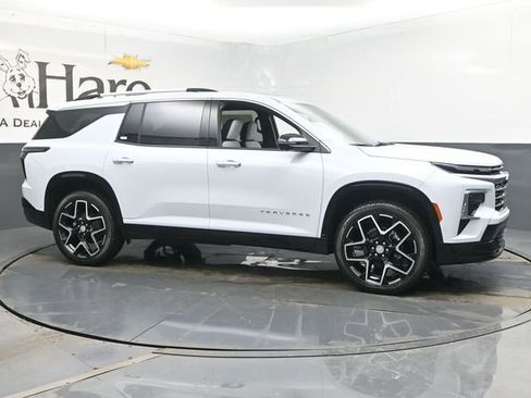 New 2026 Chevrolet Traverse High Country w/ LPO, Floor Liner Package image 28