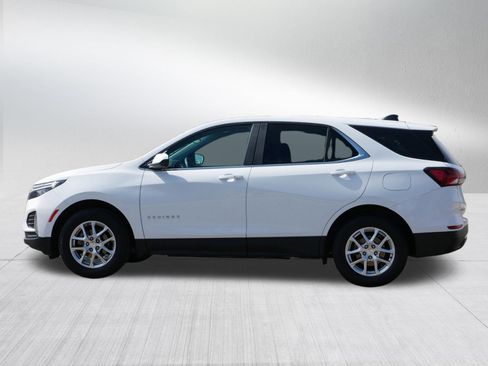 Used 2024 Chevrolet Equinox LT AWD/4WD image 3