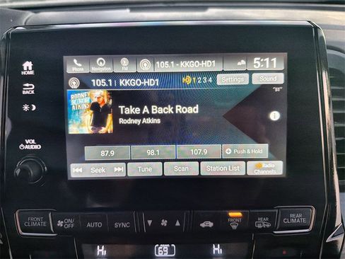 Used 2023 Honda Odyssey Elite image 12