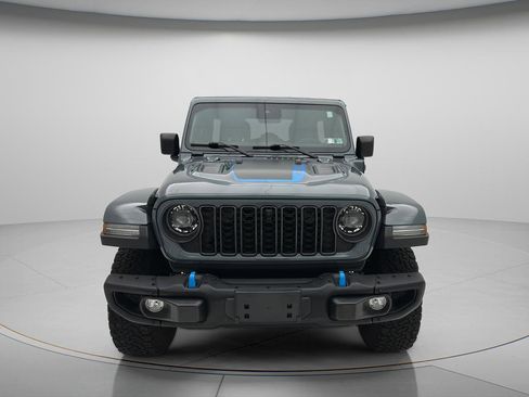 Used 2024 Jeep Wrangler Unlimited Rubicon 4xe AWD/4WD image 2
