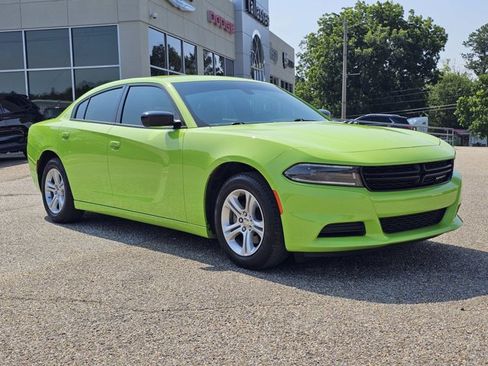 Used 2023 Dodge Charger SXT RWD image 6