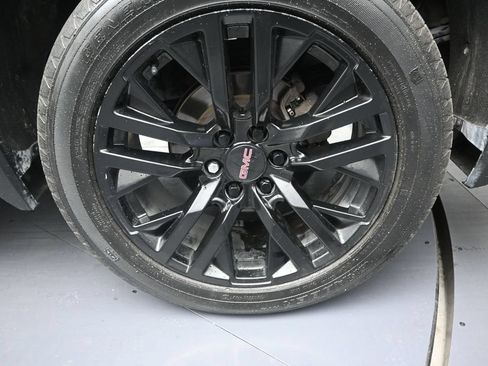 Used 2021 GMC Sierra 1500 Denali w/ Denali Ultimate Package AWD/4WD image 10
