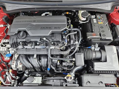 New 2025 Hyundai Elantra SE image 29