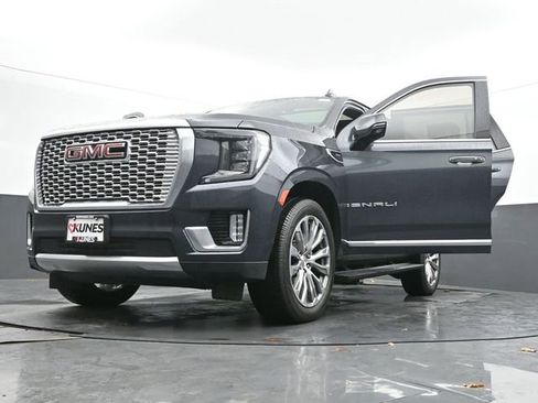 Used 2021 GMC Yukon Denali w/ Denali Premium Package image 78