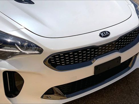 Used 2021 Kia Stinger GT2 RWD image 30