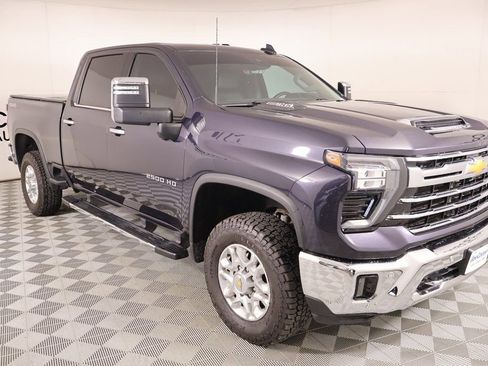Used 2024 Chevrolet Silverado 2500 LTZ w/ LTZ Convenience Package image 1