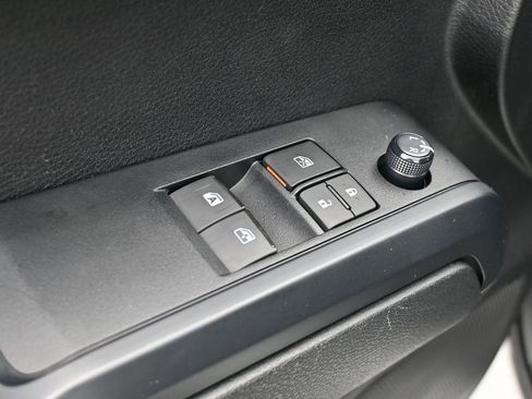 Used 2022 Toyota Tacoma SR image 23