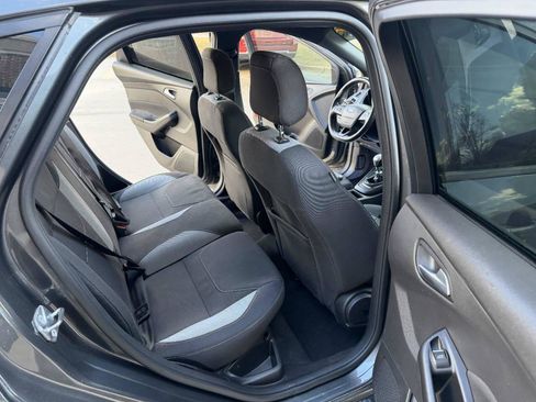 Used 2018 Ford Focus ST image 26