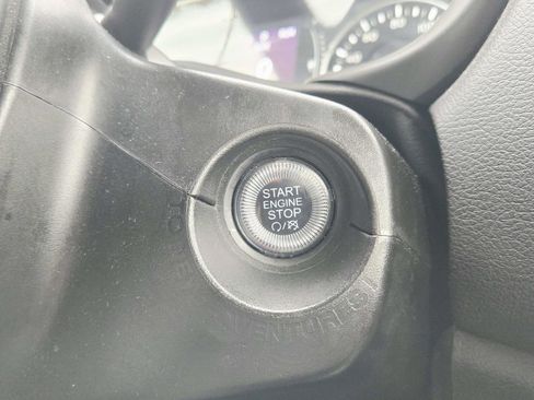 Used 2023 Jeep Renegade Latitude image 33