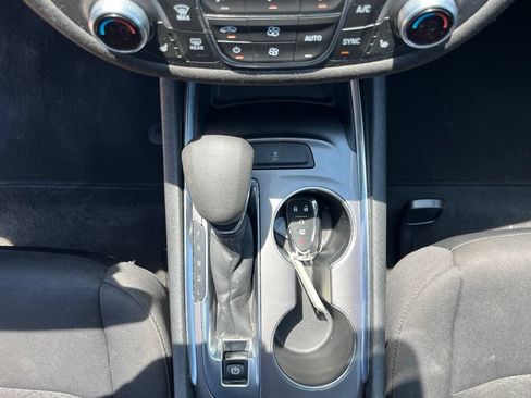 Used 2022 Chevrolet Malibu LT FWD image 21