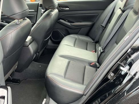 Used 2024 Nissan Altima 2.5 SR FWD image 15