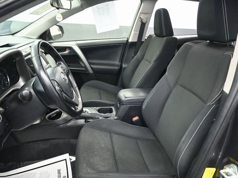 Used 2016 Toyota RAV4 XLE image 24
