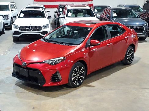 Used 2018 Toyota Corolla XSE FWD image 34