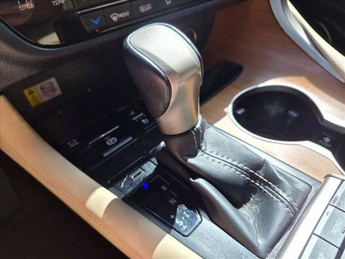 Used 2021 Lexus RX 450h AWD w/ Premium Package image 12