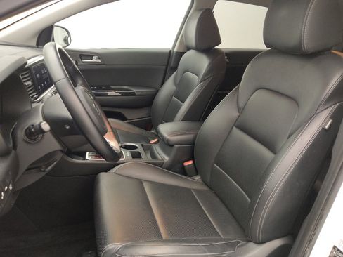 Used 2021 Kia Sportage EX FWD image 17
