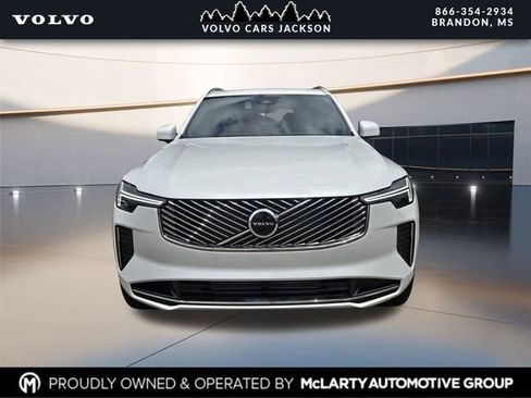 New 2025 Volvo XC90 T8 Core image 7