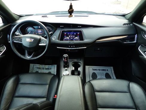 Used 2021 Cadillac XT4 Luxury w/ Cold Weather Package AWD/4WD image 28
