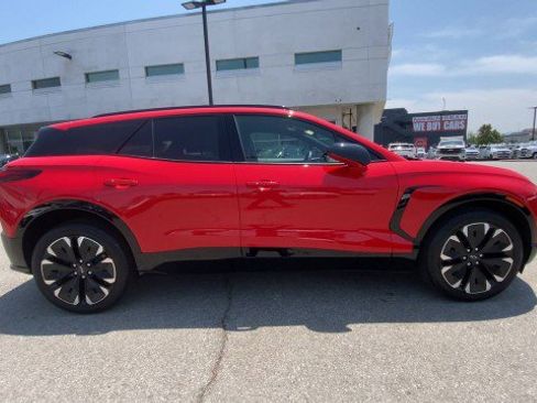 Used 2024 Chevrolet Blazer EV RS image 9