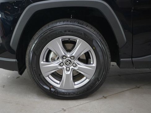 Used 2025 Toyota RAV4 XLE w/ Convenience Package image 25