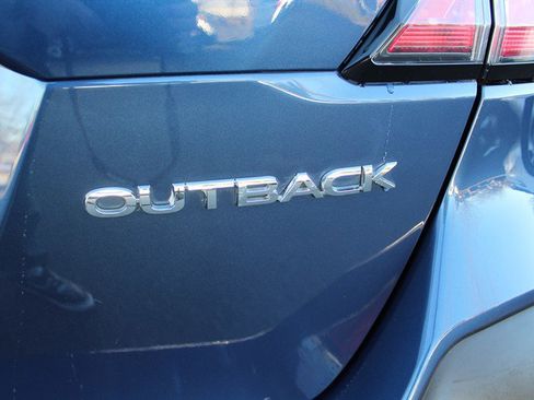 Used 2022 Subaru Outback Limited image 34