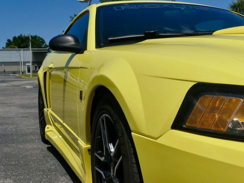 Used 2001 Ford Mustang GT RWD image 39