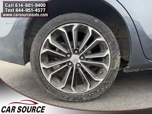 Used 2014 Toyota Corolla L image 32