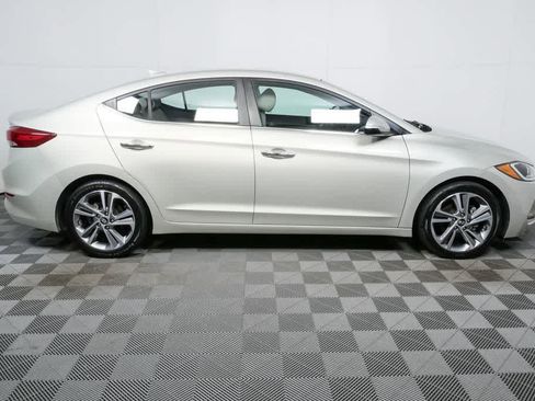 Used 2017 Hyundai Elantra Limited image 8