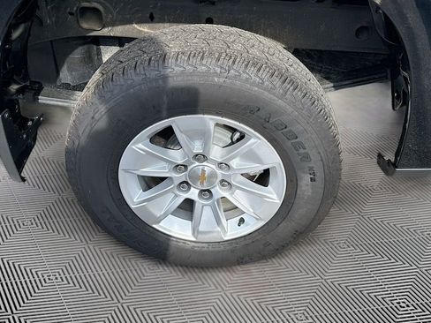 Used 2025 Chevrolet Silverado 1500 LT image 29